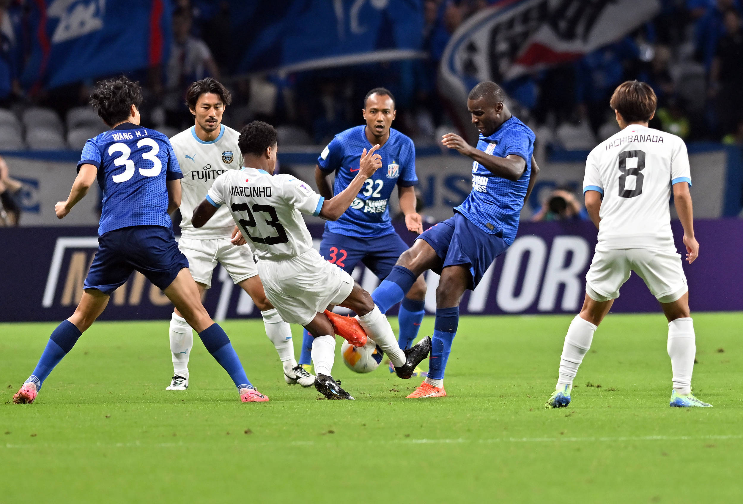 更加坚定地 更加坚定地